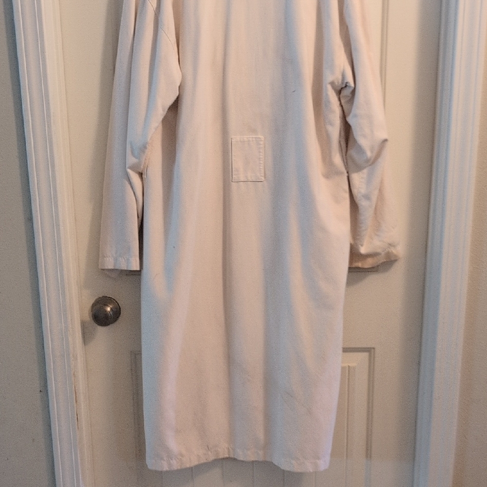 Conrad Washington DC Cream Robe - Picture 6 of 8